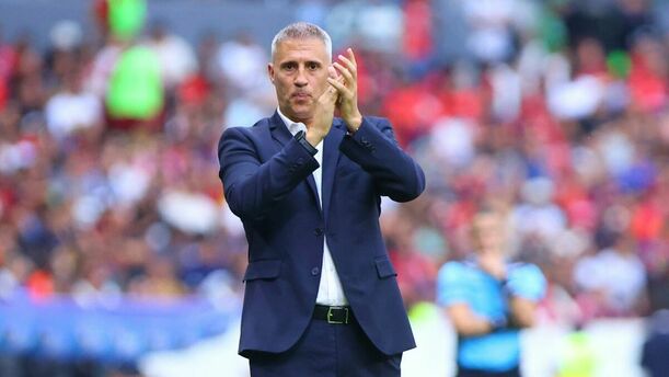 Hernán Crespo tendrá que tomar decisiones con la vuelta de Aldo Rocha (Fotografía: Imago 7)