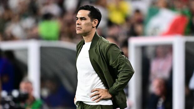 Rafa Márquez no podrá contar con Luis Romo para el enfrentamiento ante Chile (Fotografía: Mexsport)
