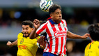 Luis Romo se perderá el Clásico Tapatío. (Foto: Mexsport)