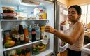 Trucos prácticos para mantener frescos tus alimentos en el calor | Foto: Gemini AI