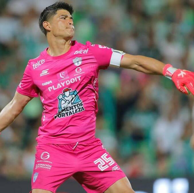 Hay Carlos Moreno para rato en Pachuca (Imago7)
