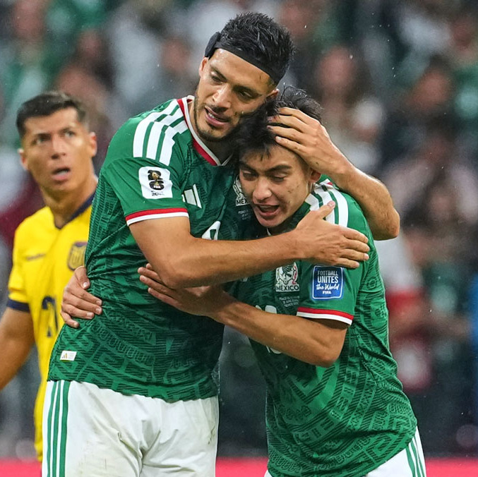 Raúl Jiménez reconoció la calidad de Gilberto Mora. (Foto: Imago7)