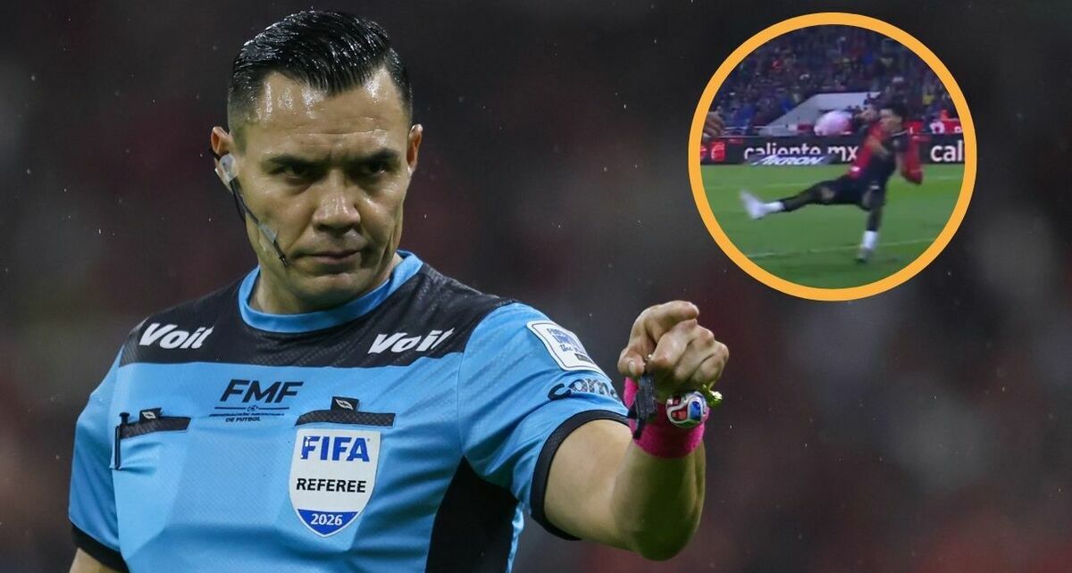 El Gato Ortiz no marcó un penal a favor de Chivas y el Cantante Guerrero arremetió contra el árbitro (Fotografías: Mexport | Captura)