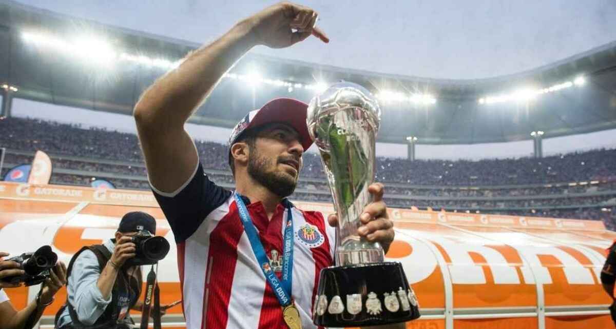 Jair Pereira reafirma a Chivas como candidato al título / FOTO: Reuters