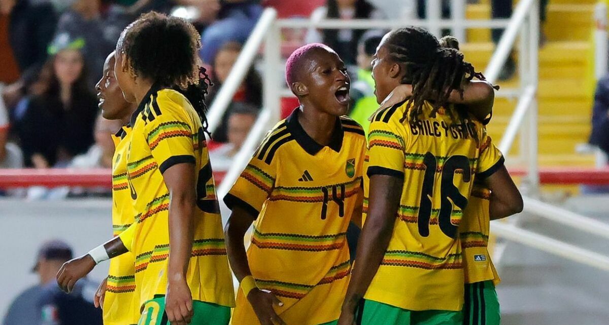 Jamaica le sacó la victoria a la Selección Mexicana Femenil en el Victoria (Fotografía: Imago 7)