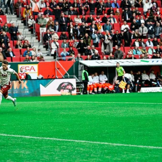 Neuer regaló el gol más rápido en historia de Bundesliga / X: FC Ausburg