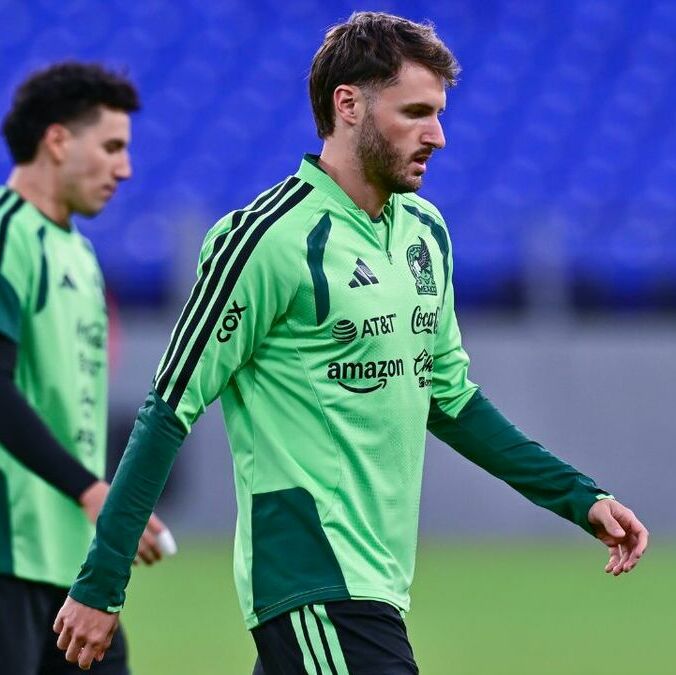No sólo con la selección la pasa mal el Bebote. (Foto: Mexsport)