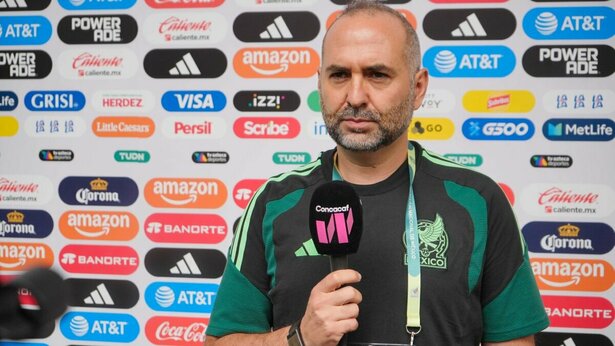 Pedro López, entrenador de la Selección Mexicana Femenil (Imago7)