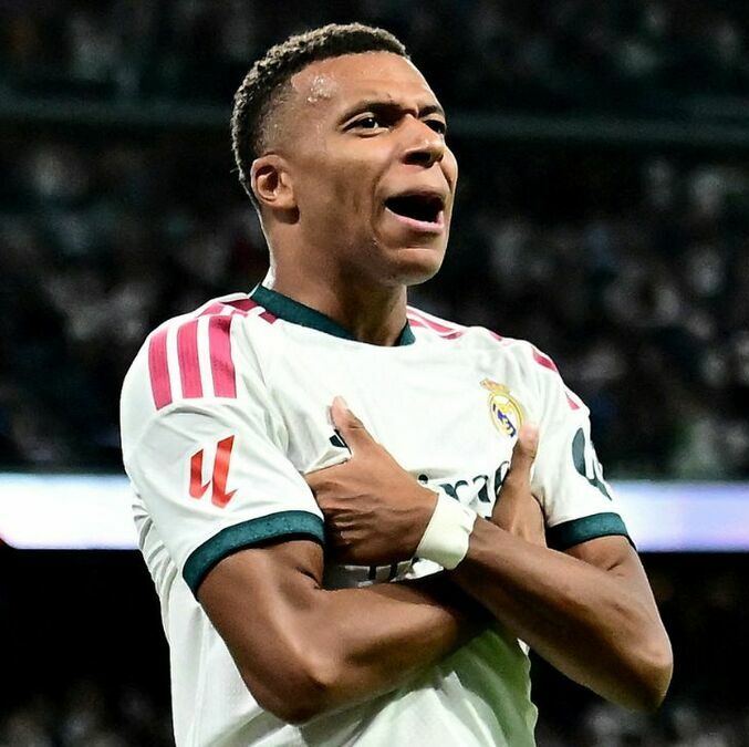 Kylian Mbappé lidera encuesta de L'Équipe por el Balón de Oro (Fotografía: Reuters)