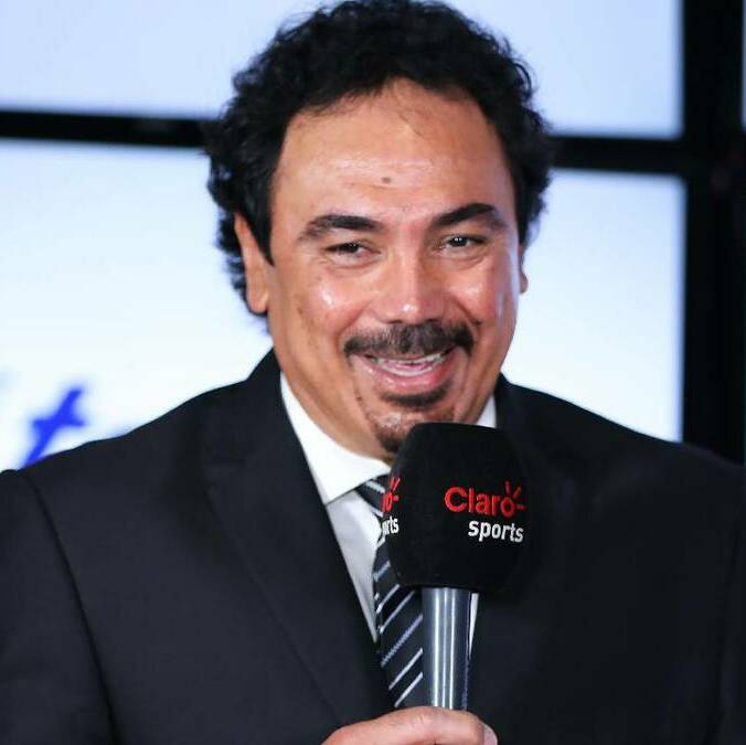 Hugo Sánchez criticó las decisiones del arbitraje mexicano y se postuló para trabajar en el VAR. FOTO: Imago7