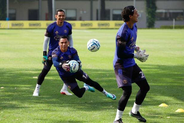 Malagón entrenando con el equipo. (Foto: Ariana Pérez)