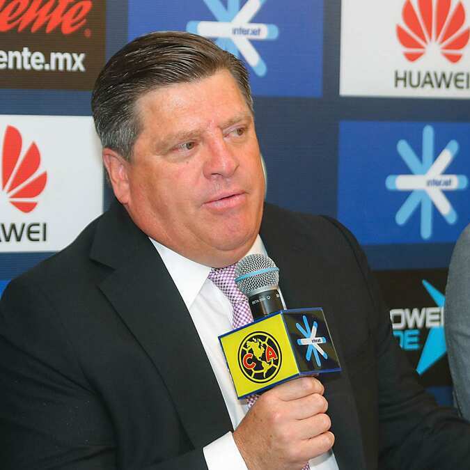 Miguel Herrera y Santiago Baños en el América (Imago7)