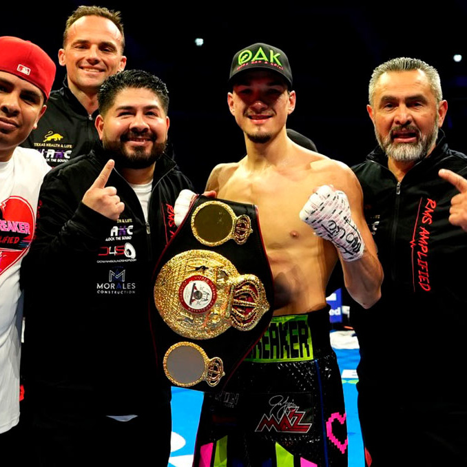Brandon Figueroa fue despojado de su campeonato. (Foto: Instagram brandonfigueroa101)
