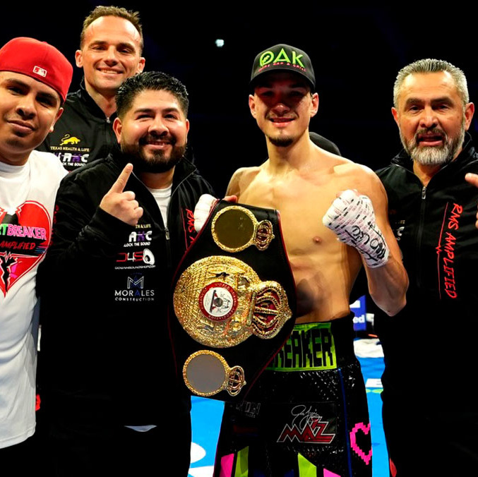 Brandon Figueroa fue despojado de su campeonato. (Foto: Instagram brandonfigueroa101)