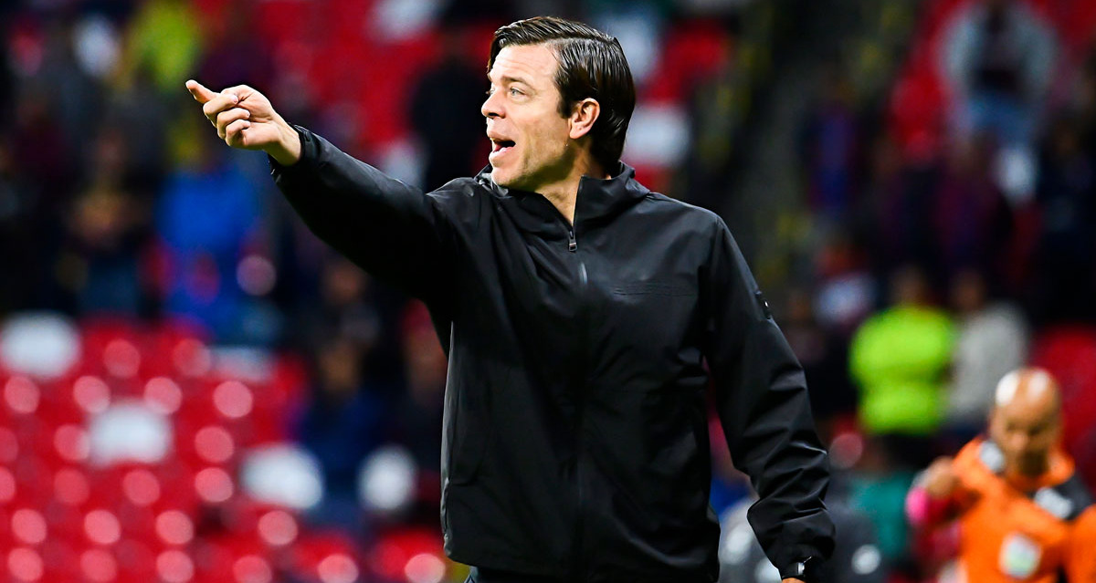 Esteban Solari empieza a disfrutar de su trabajo en Pumas. (Foto: Mexsport)