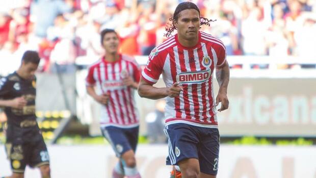 Gullit Peña fue transferido de León a Chivas sin avisarle (Mexsport)