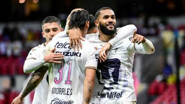Juninho celebra su segundo gol en el duelo entre Atlante y Pumas de la Jornada 12. FOTO: Imago7