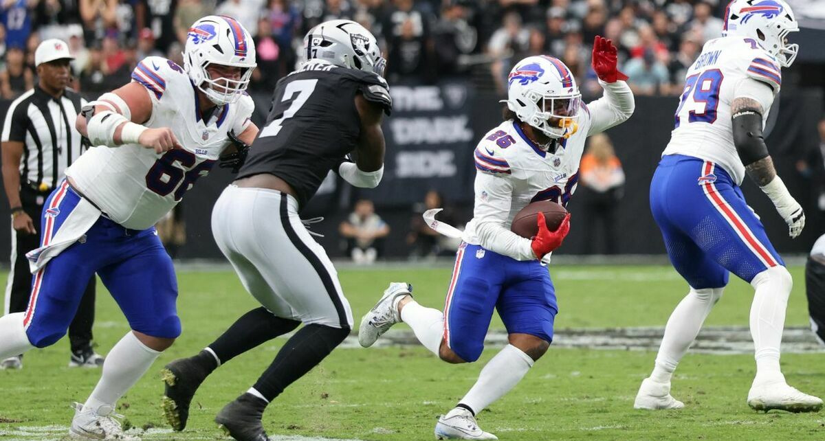 Bills se llevó la victoria en el Allegiant Stadium (Fotografía: Reuters)