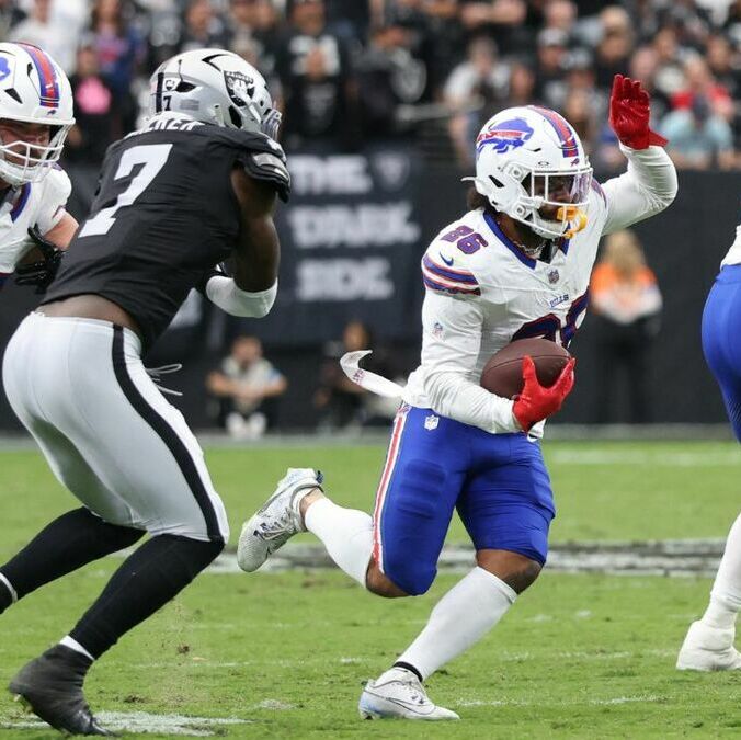 Bills se llevó la victoria en el Allegiant Stadium (Fotografía: Reuters)