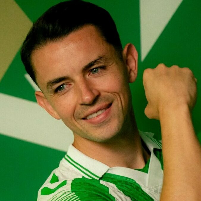 Álvaro Fidalgo sigue sin poder brillar en el Betis (Facebook @realbetisbalompie)