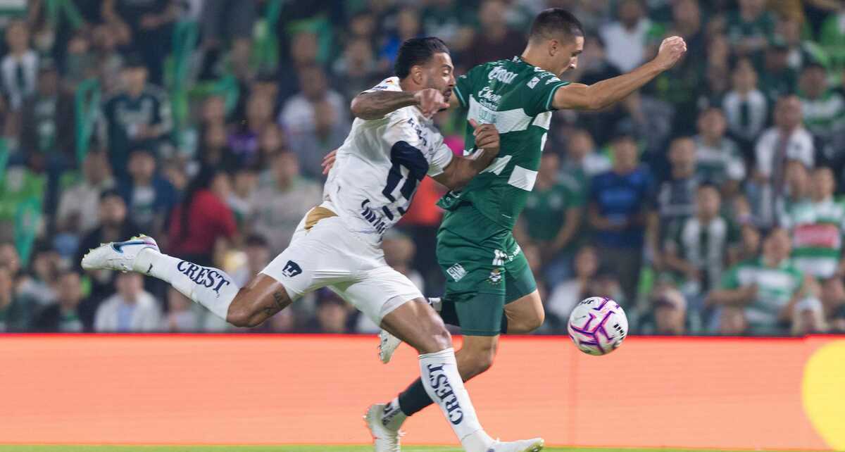 Nathan Silva se hizo expulsar por esta entrada (Mexsport)