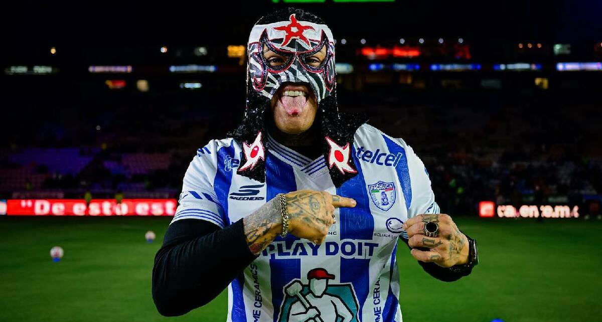 Penta demostró que es aficionado a los Tuzos del Pachuca previo a su duelo ante Cruz Azul. FOTO: @Tuzos