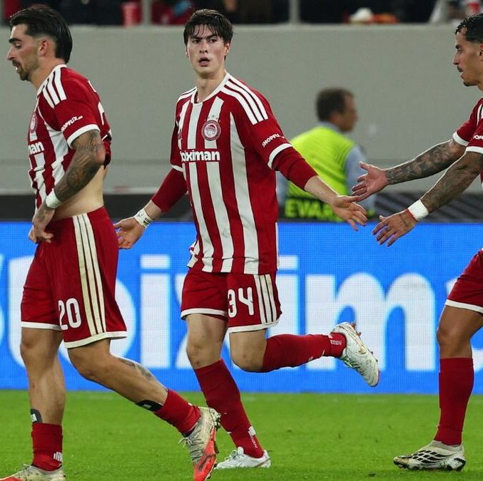 Hormiga festeja su gol que dio el triunfo a su equipo. (Foto: Reuters)