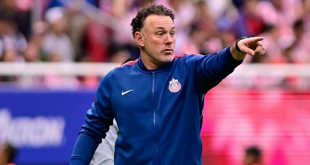 Gabriel Milito tendrá novedades en la convocatoria para medirse a los Rayados (Fotografía: Mexsport)