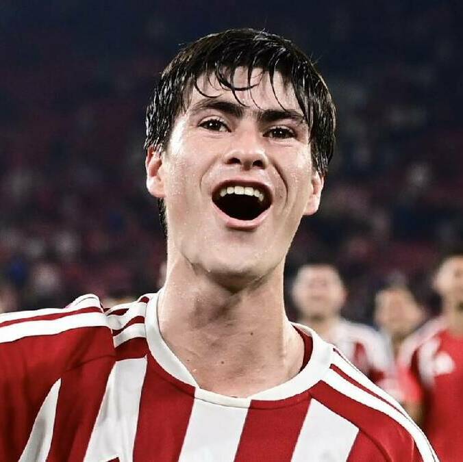 Prensa en Gregia elogía a Hormiga González / X: Olympiacos