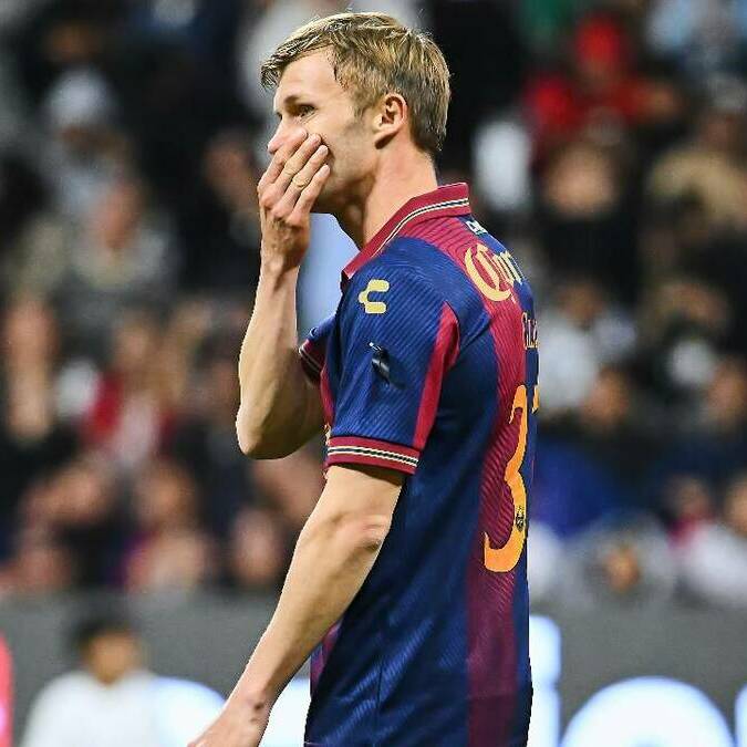 Walter Clar se lamenta tras fallar el penalti con el que Atlante pudo haber rescatado el empate. FOTO: Mexsport