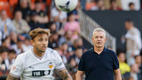 Javier Aguirre esrá preocupado por el paso del Valencia. (Foto: EFE)