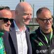 Mikel Arriola, Gianni Infantino y Andrés Lillini (Cortesía)