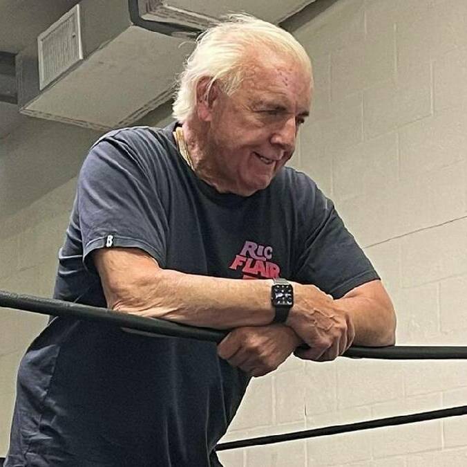 Ric Flair precupó a sus seguidores tras ser trasladado de emergencia a un hospital. FOTO: @ricflairnatureboy