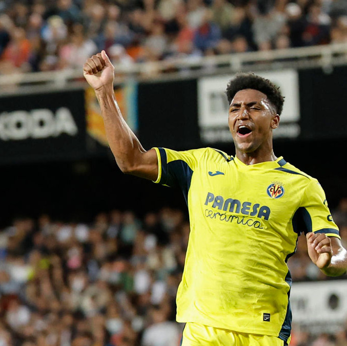 El Villarreal se llevó una rica victoria a costa del Valencia. (Foto: EFE)