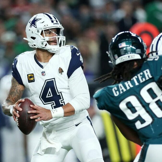 Dak Prescott tuvo un gran partido ante los Eagles (Fotografía: Reuters)