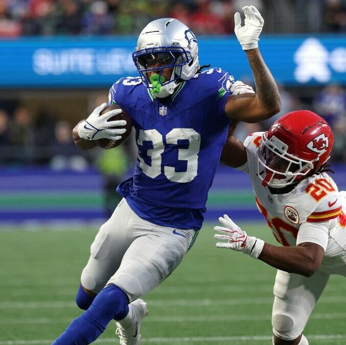 Los Seahawks le quitaron el invicto a los Chiefs en el Lumen Field (Fotografía: Reuters)