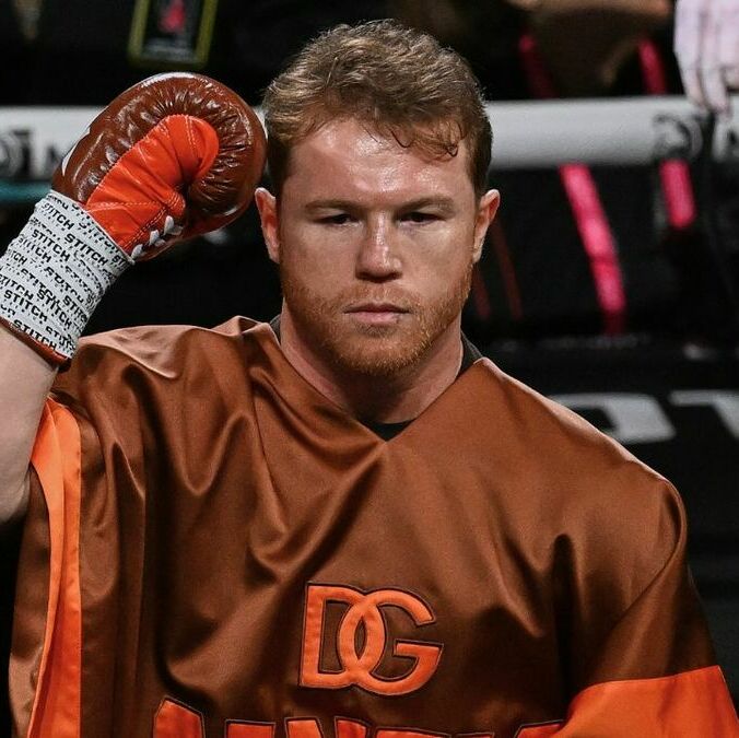 Canelo Álvarez se medirá a Christian Mbilli en Riad (Fotografía: Mexsport)