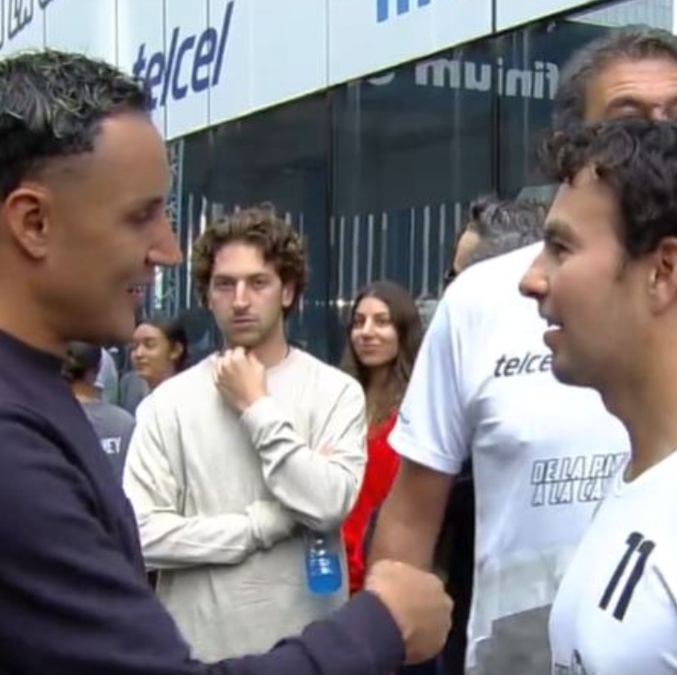 La CDMX fue escenario de la ya famosa cascarita con Checo Pérez (Captura @ClaroSports)