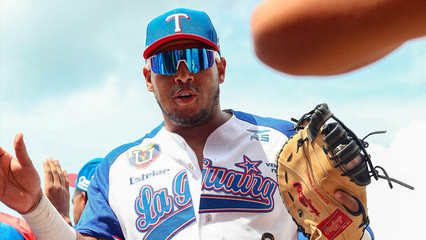 Tiburones, con movimientos en su roster, intentará poner 4-0 la serie anual ante Magallanes. (Foto: Tiburones de La Guaira)