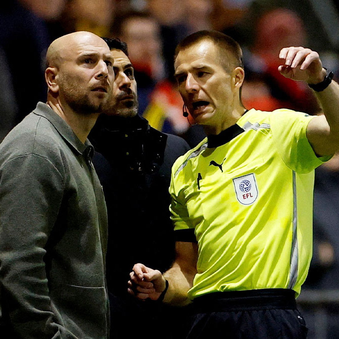 El partido Fleetwood Town vs. Arsenal fue detenido. (Foto: Reuters)