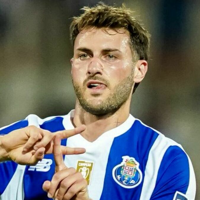 Santiago Gimenez (@FCPorto)