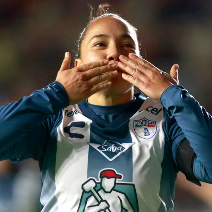 Charlyn Corral, mejor goleadora del año del mundo. (Foto: EFE)