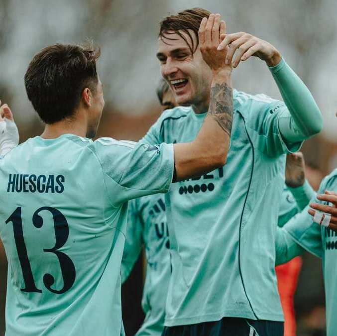 Rodrigo Huescas celebra con William Clem (Copenhague)