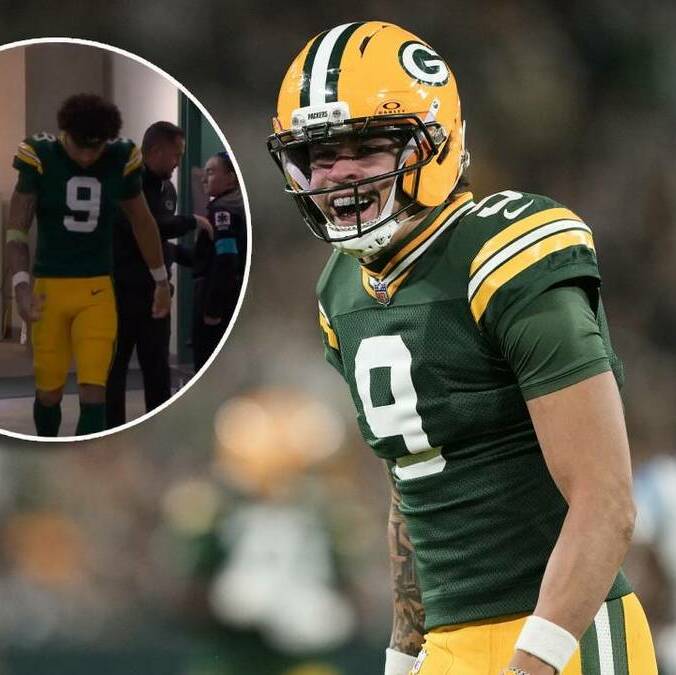 Christian Watson fue al hospital y regresó antes del final del partido entre los Panthers y Packers. FOTOS: Reuters / Captura
